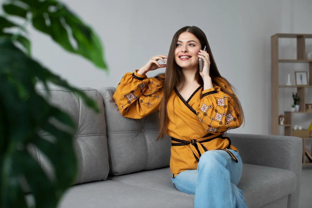 How to dress soft and feminine at home