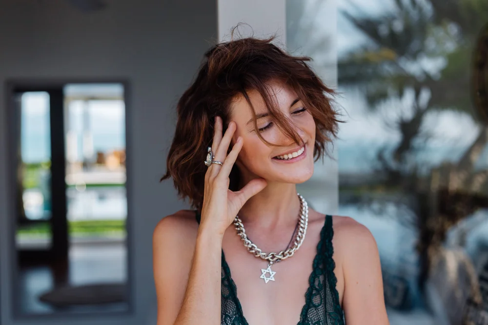 Simple jewelry pieces for South Asian women
