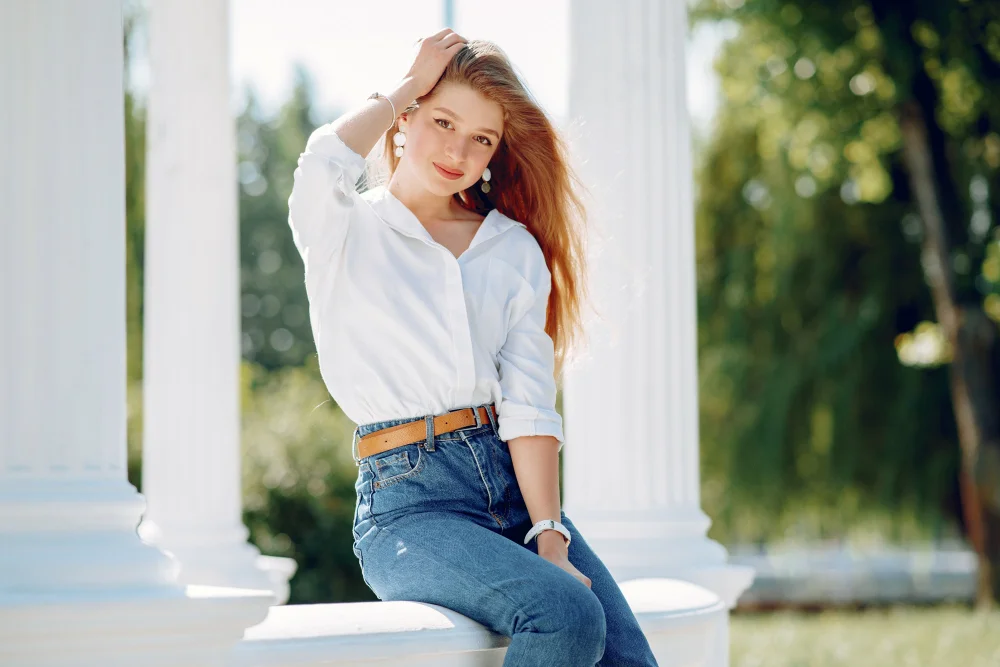 what shoes to wear with mom jeans